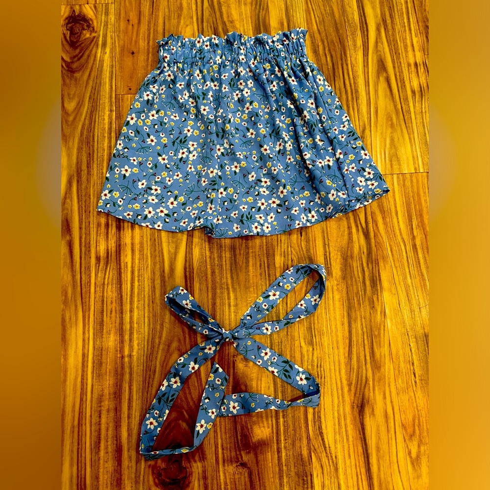 Floral blue shimmery fashionable skirt
